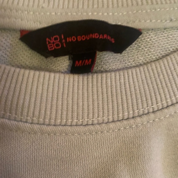 Crewneck - Picture 3 of 3